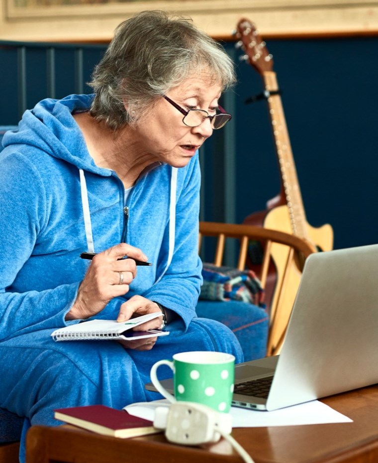 older-woman-at-laptop