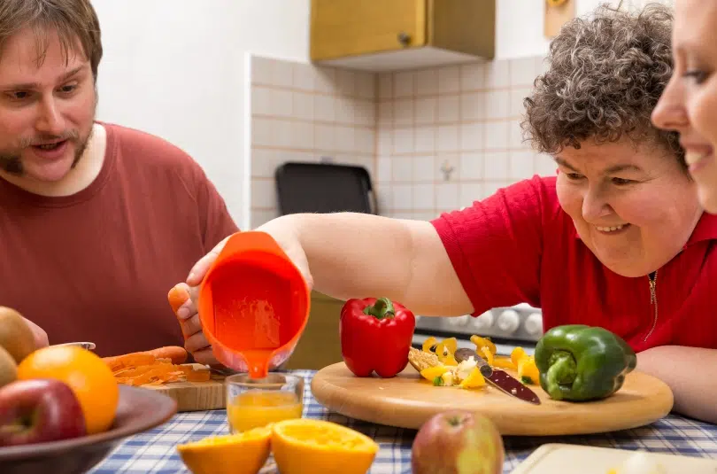 roommates-at-table-in-kitchen